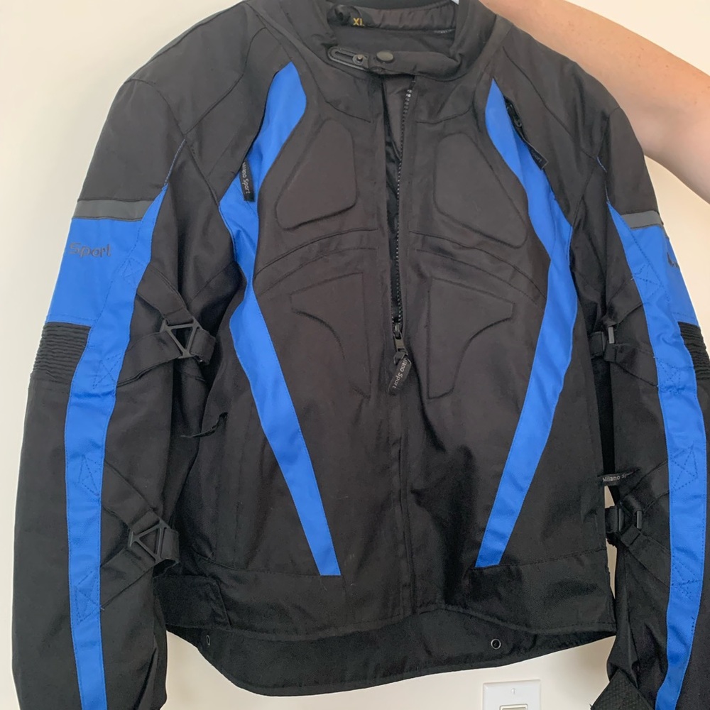 Motorcycle jacket
